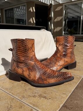 Men’s size 10.5 / 11 Snake Skin Western Brown Croc Cowboy Chelsea Ankle Boots 44